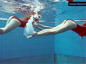 two red-hot teens underwater